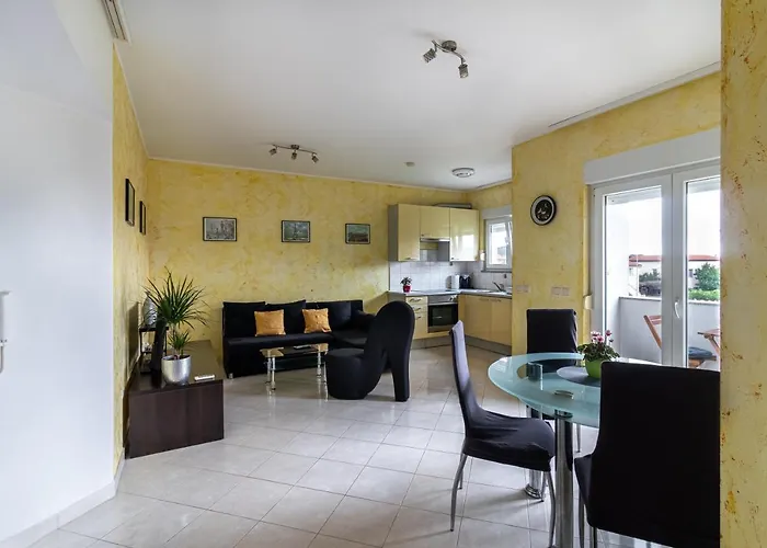 Ben1 Apartment *